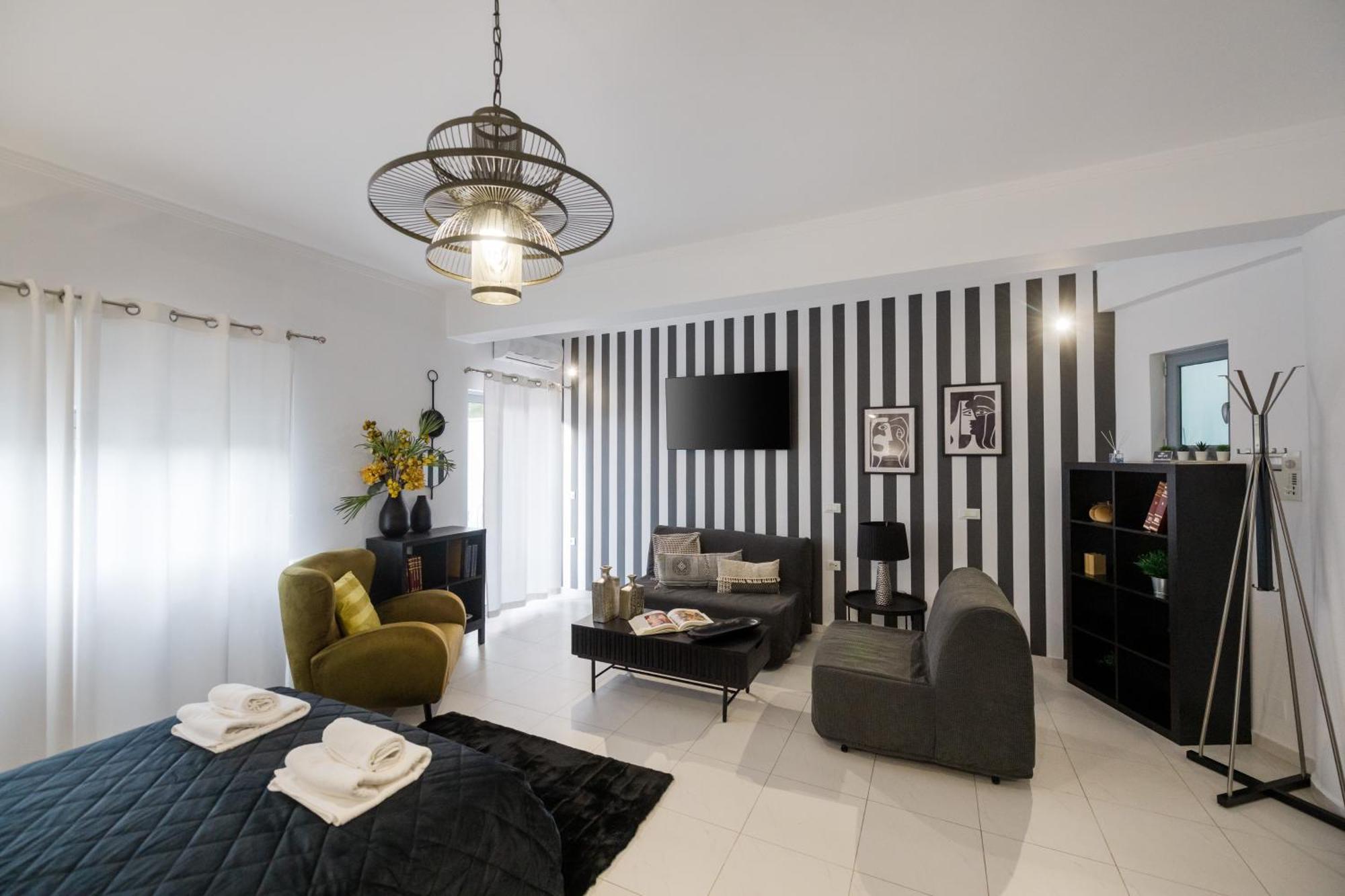 Byron Luxury Apartments Éjo Eksteriør bilde