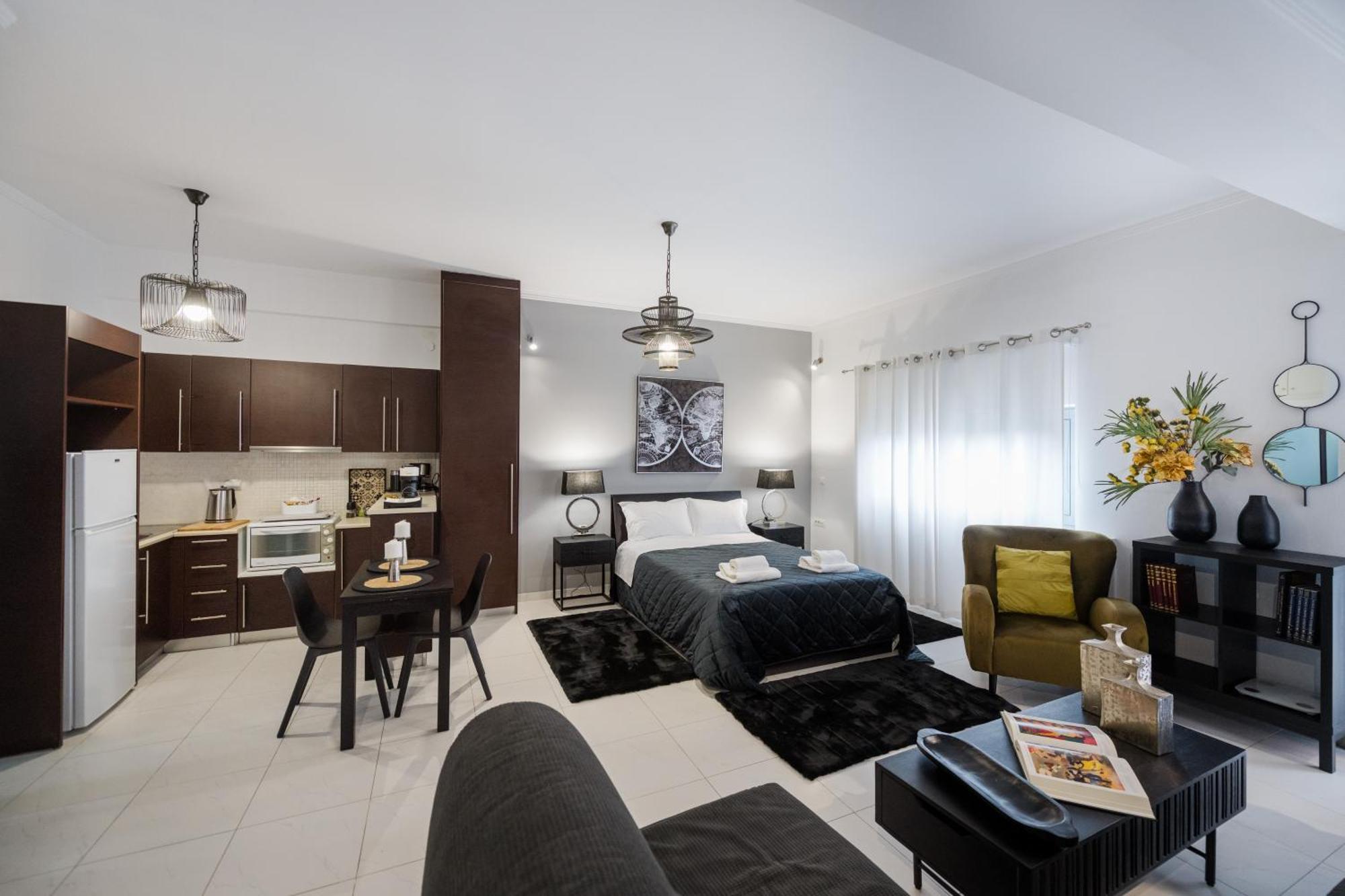 Byron Luxury Apartments Éjo Eksteriør bilde